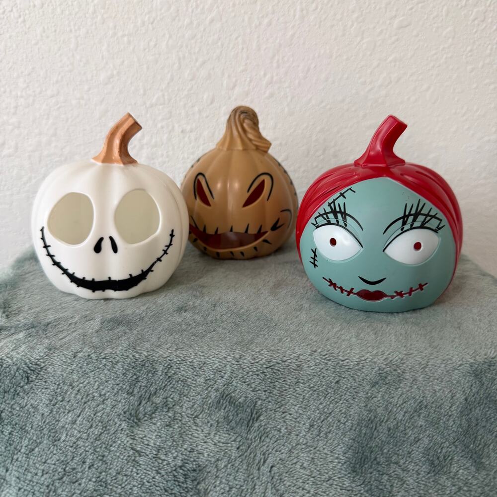 Disney The Nightmare Before Christmas Halloween Mini Light Up Pumpkins Lot of 3